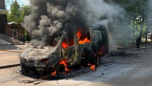 У Краматорську дрон РФ атакував автомобіль аварійної бригади