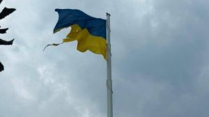 Окупанти знову намагаються знищити прапор України над Краматорськом