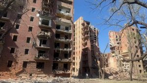 Ворог знову атакував центр Слов’янська, є руйнування, поранена жінка