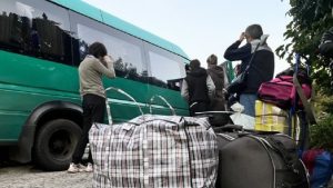 Як евакуюватися зі Слов’янська безкоштовно: телефони та контакти