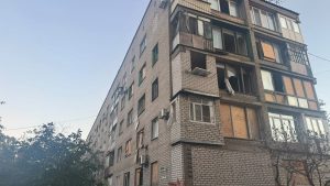 Наслідки російських обстрілів Донеччини: 1 загиблий, 10 поранених, 79 цивільних об’єктів зруйновано (Фото)