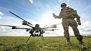 Американські військові в Україні переймають досвід війни дронів 
